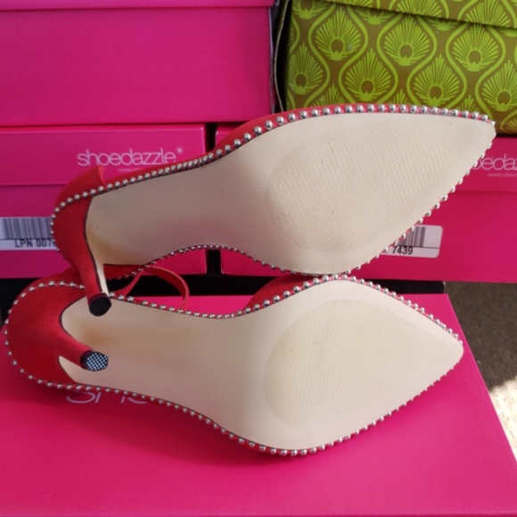 Red Trim Studded High Heels New Never Worn 9.5 - Picture 6 of 8